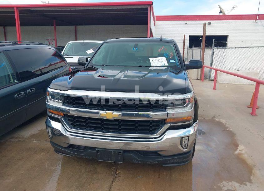 Photo 12 of 2018 Chevrolet Silverado 1500 1LT (VIN 3GCPCREC2JG440280)