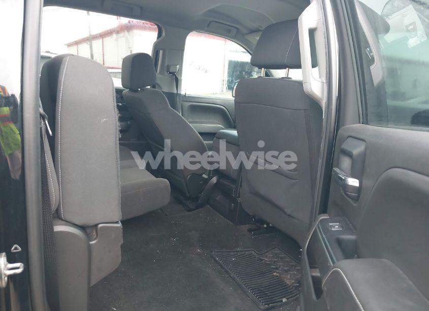 Photo 8 of 2018 Chevrolet Silverado 1500 1LT (VIN 3GCPCREC2JG440280)