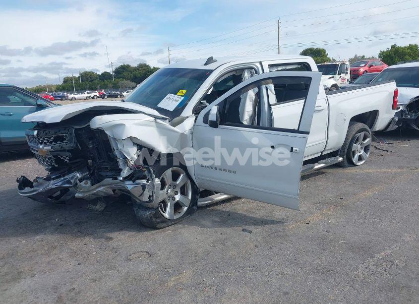 Photo 2 of 2015 Chevrolet Silverado 1500 1LT (VIN 3GCPCREC3FG177594)