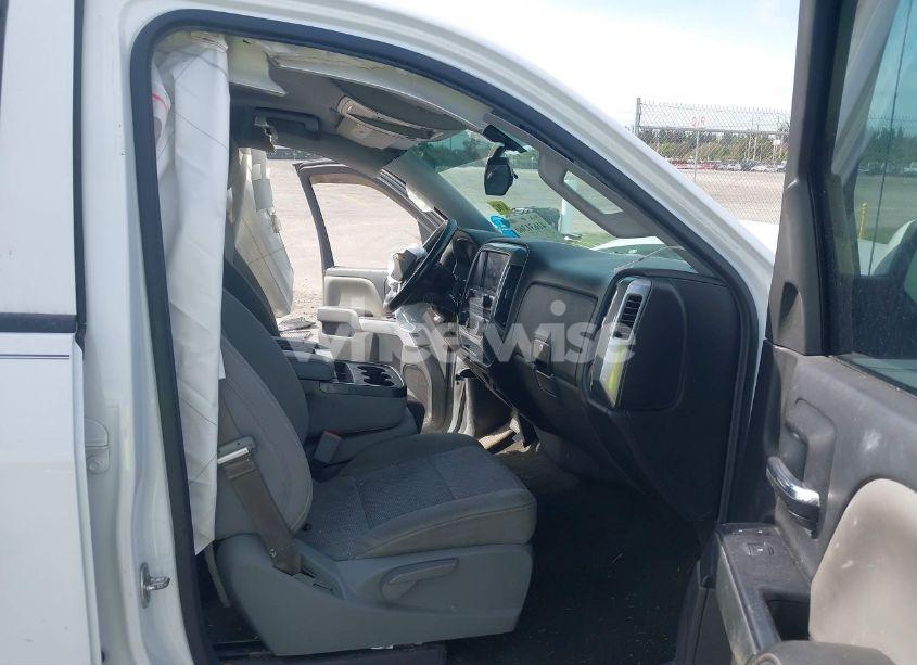 Photo 5 of 2015 Chevrolet Silverado 1500 1LT (VIN 3GCPCREC3FG177594)