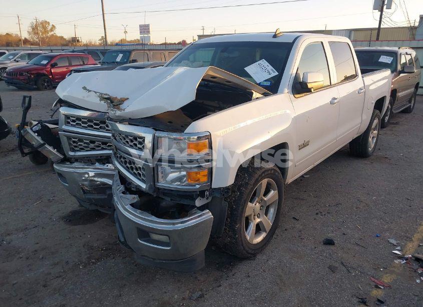 Photo 2 of 2015 Chevrolet Silverado 1500 1LT (VIN 3GCPCREC3FG326621)