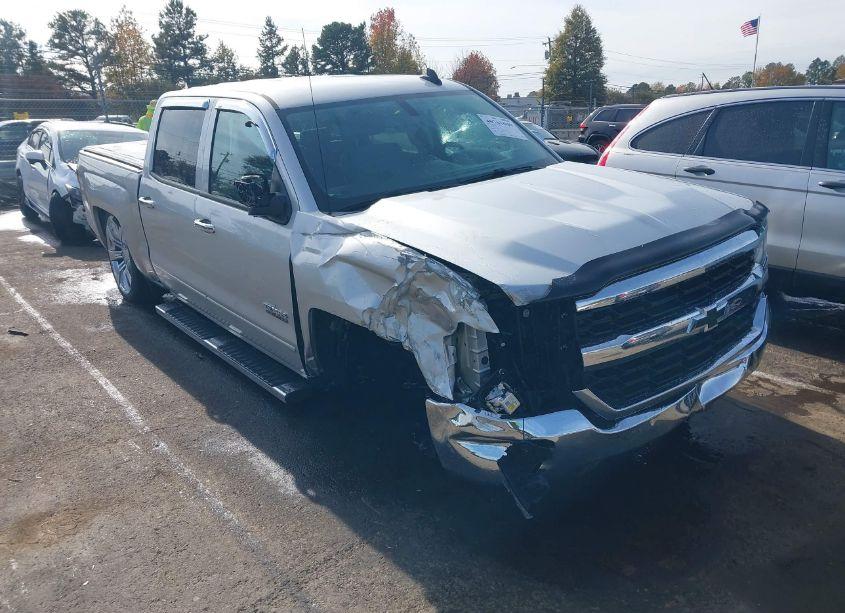 2017 Chevrolet Silverado 1500 1LT (VIN 3GCPCREC3HG414149) main photo