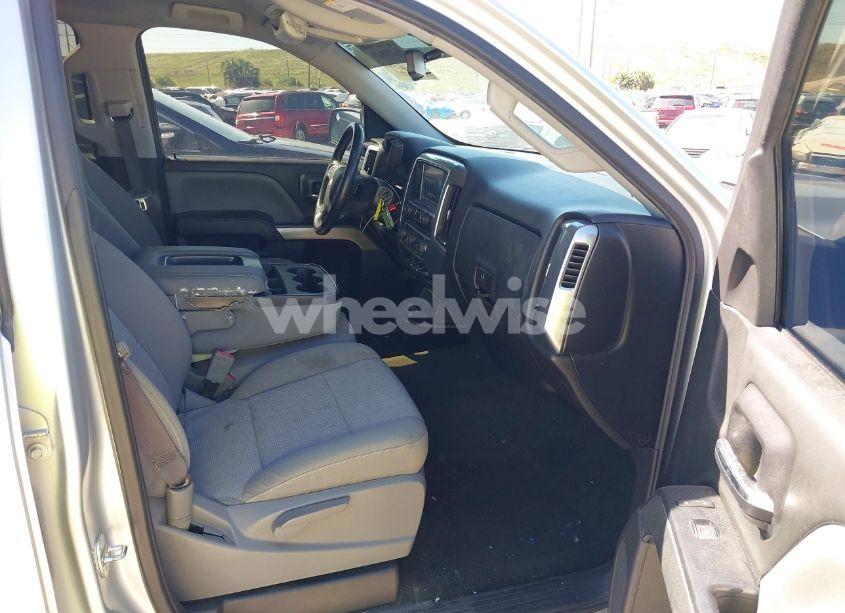 Photo 5 of 2017 Chevrolet Silverado 1500 1LT (VIN 3GCPCREC3HG473041)