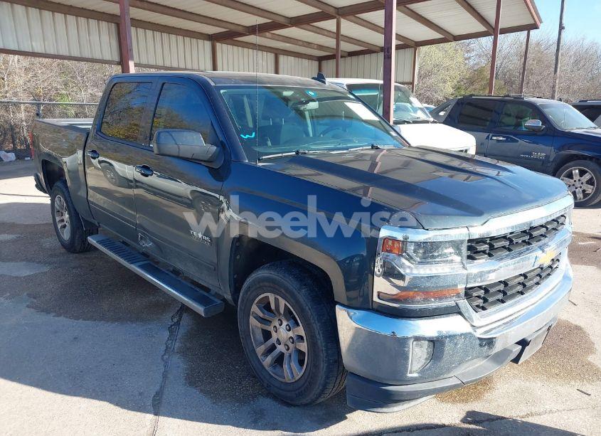 2018 Chevrolet Silverado 1500 1LT (VIN 3GCPCREC3JG106422) main photo