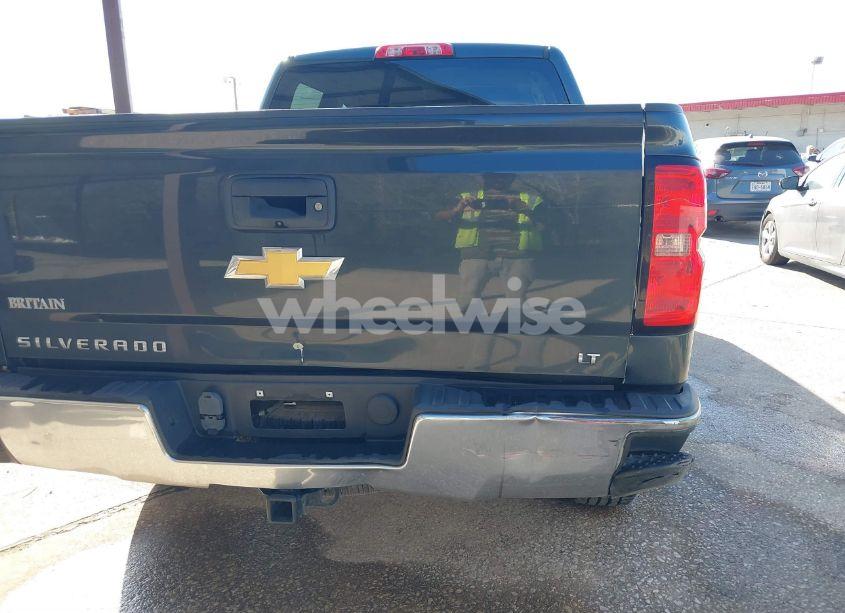 Photo 20 of 2018 Chevrolet Silverado 1500 1LT (VIN 3GCPCREC3JG106422)