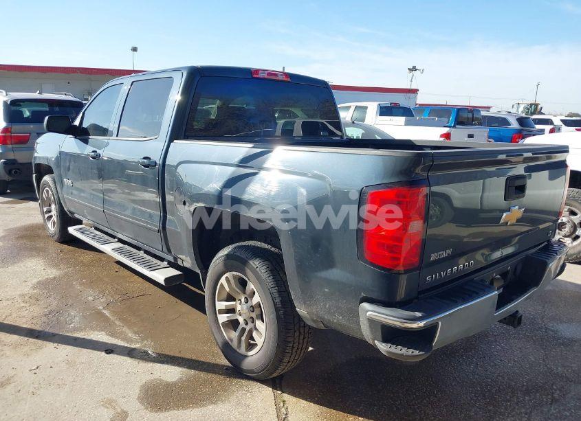Photo 3 of 2018 Chevrolet Silverado 1500 1LT (VIN 3GCPCREC3JG106422)