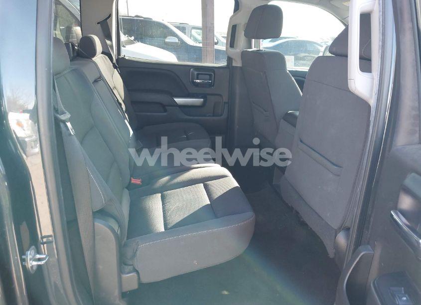 Photo 8 of 2018 Chevrolet Silverado 1500 1LT (VIN 3GCPCREC3JG106422)