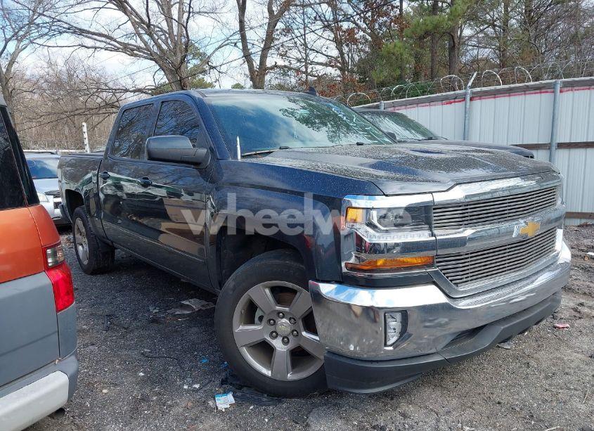 Photo 13 of 2018 Chevrolet Silverado 1500 1LT (VIN 3GCPCREC3JG154440)