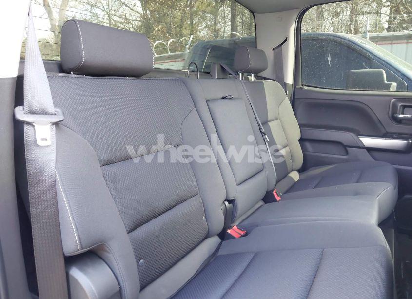 Photo 8 of 2018 Chevrolet Silverado 1500 1LT (VIN 3GCPCREC3JG154440)