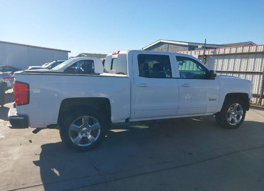 Photo 14 of 2018 Chevrolet Silverado 1500 1LT (VIN 3GCPCREC3JG163347)