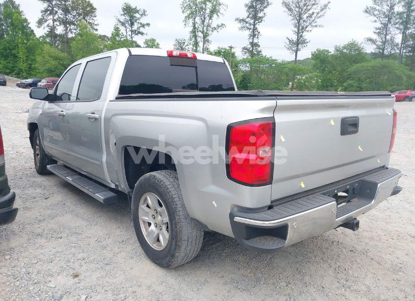 Photo 3 of 2018 Chevrolet Silverado 1500 1LT (VIN 3GCPCREC3JG167544)