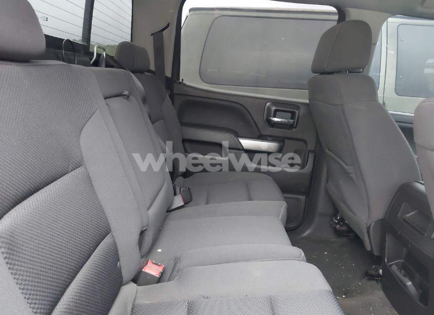 Photo 8 of 2018 Chevrolet Silverado 1500 1LT (VIN 3GCPCREC3JG167544)