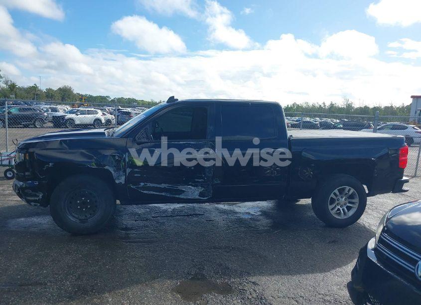 Photo 14 of 2018 Chevrolet Silverado 1500 1LT (VIN 3GCPCREC3JG218685)