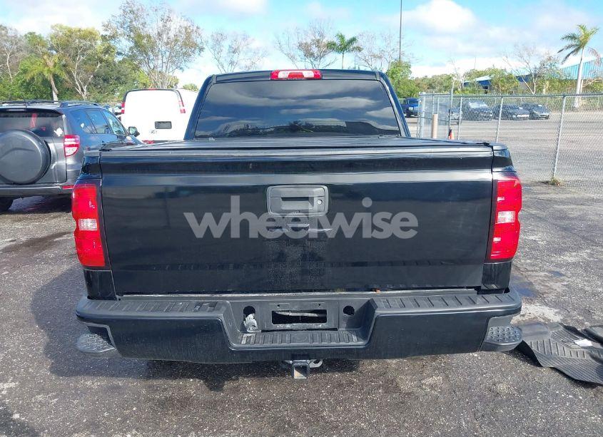 Photo 16 of 2018 Chevrolet Silverado 1500 1LT (VIN 3GCPCREC3JG218685)