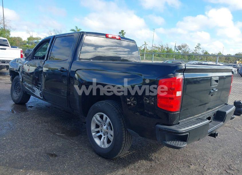 Photo 3 of 2018 Chevrolet Silverado 1500 1LT (VIN 3GCPCREC3JG218685)