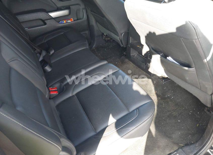 Photo 8 of 2018 Chevrolet Silverado 1500 1LT (VIN 3GCPCREC3JG218685)