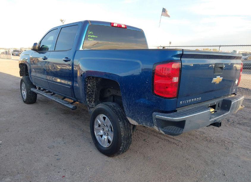 Photo 3 of 2018 Chevrolet Silverado 1500 1LT (VIN 3GCPCREC3JG375472)