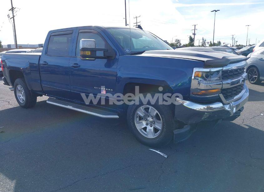2018 Chevrolet Silverado 1500 1LT (VIN 3GCPCREC3JG414805) main photo