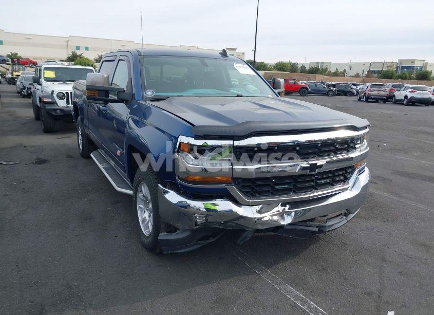 Photo 14 of 2018 Chevrolet Silverado 1500 1LT (VIN 3GCPCREC3JG414805)