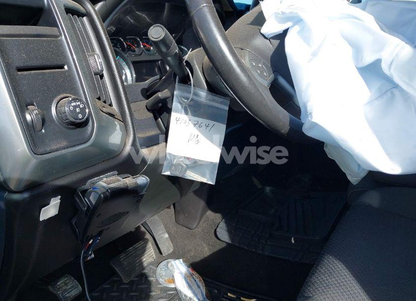 Photo 19 of 2018 Chevrolet Silverado 1500 1LT (VIN 3GCPCREC3JG414805)