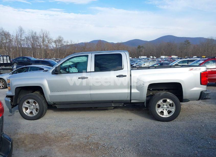 Photo 15 of 2014 Chevrolet Silverado 1500 2LT (VIN 3GCPCREC4EG487039)