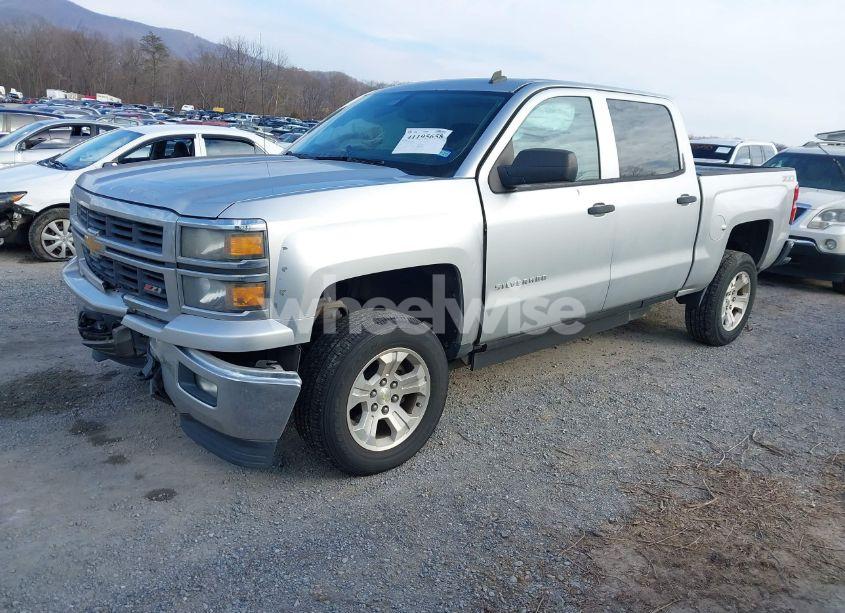 Photo 2 of 2014 Chevrolet Silverado 1500 2LT (VIN 3GCPCREC4EG487039)