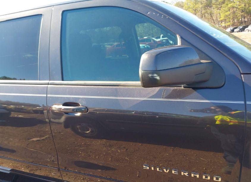 Photo 13 of 2015 Chevrolet Silverado 1500 1LT (VIN 3GCPCREC4FG137038)