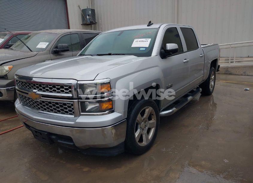 Photo 2 of 2015 Chevrolet Silverado 1500 1LT (VIN 3GCPCREC4FG407983)
