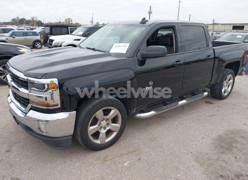 Photo 2 of 2017 Chevrolet Silverado 1500 1LT (VIN 3GCPCREC4HG102602)