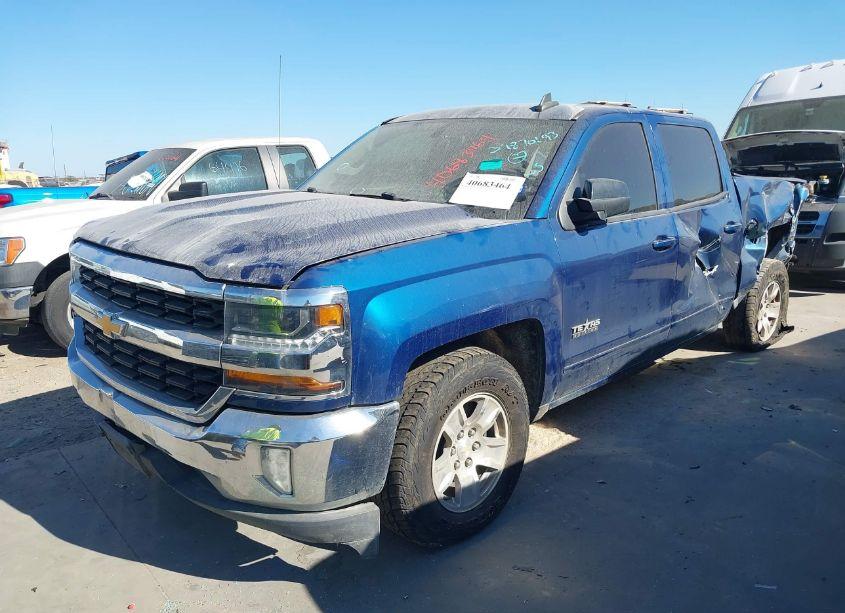 Photo 2 of 2018 Chevrolet Silverado 1500 LT (VIN 3GCPCREC4JG207632)