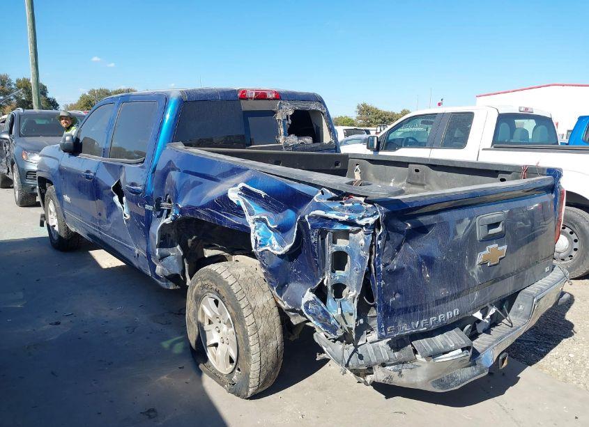 Photo 3 of 2018 Chevrolet Silverado 1500 LT (VIN 3GCPCREC4JG207632)