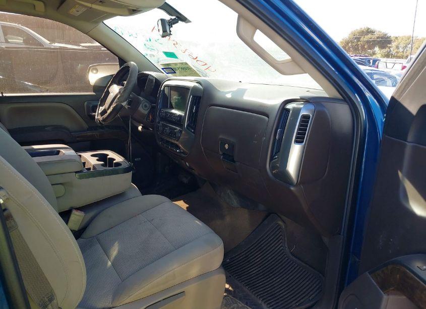 Photo 5 of 2018 Chevrolet Silverado 1500 LT (VIN 3GCPCREC4JG207632)