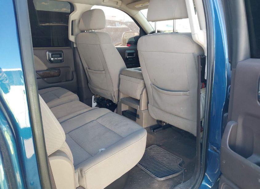 Photo 8 of 2018 Chevrolet Silverado 1500 LT (VIN 3GCPCREC4JG207632)