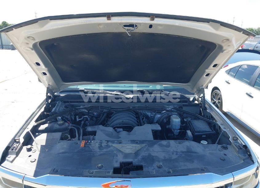 Photo 10 of 2018 Chevrolet Silverado 1500 1LT (VIN 3GCPCREC4JG214063)