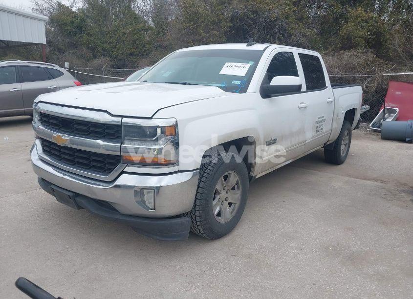 Photo 6 of 2018 Chevrolet Silverado 1500 1LT (VIN 3GCPCREC4JG366571)