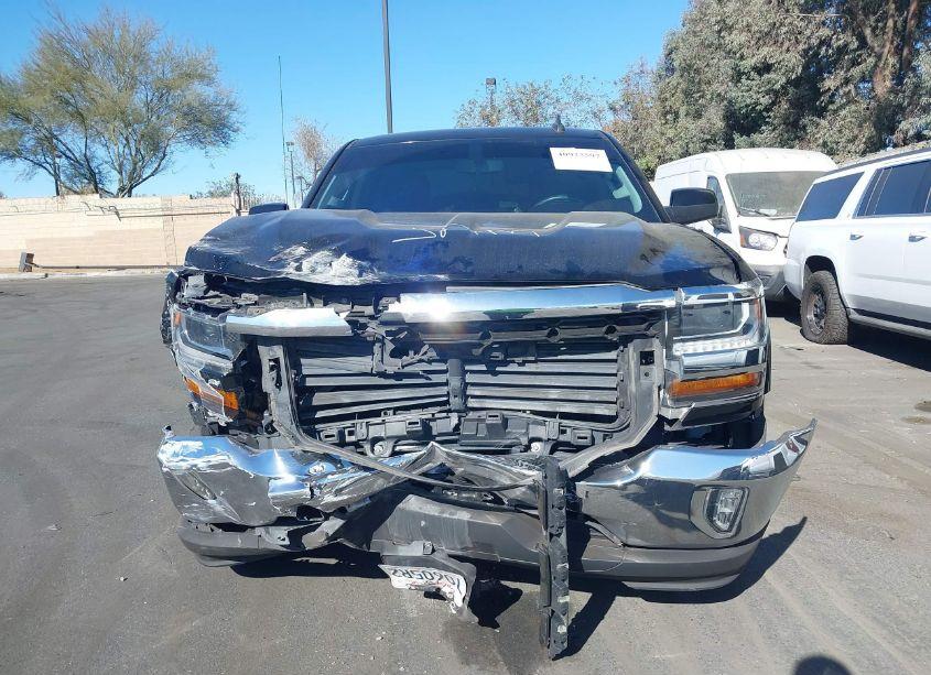 Photo 12 of 2018 Chevrolet Silverado 1500 1LT (VIN 3GCPCREC4JG503489)