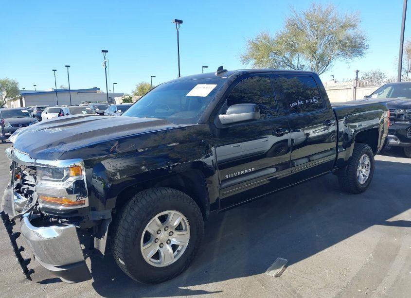 Photo 14 of 2018 Chevrolet Silverado 1500 1LT (VIN 3GCPCREC4JG503489)