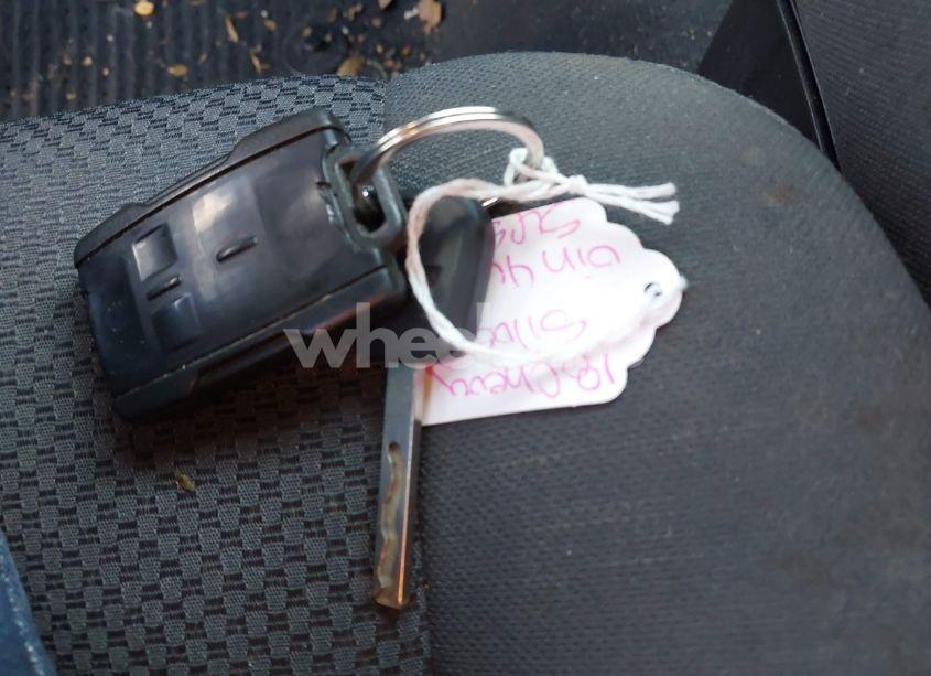 Photo 11 of 2018 Chevrolet Silverado 1500 1LT (VIN 3GCPCREC4JG574613)