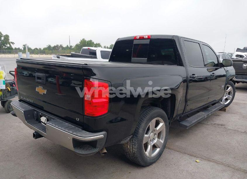 Photo 4 of 2018 Chevrolet Silverado 1500 1LT (VIN 3GCPCREC4JG637399)