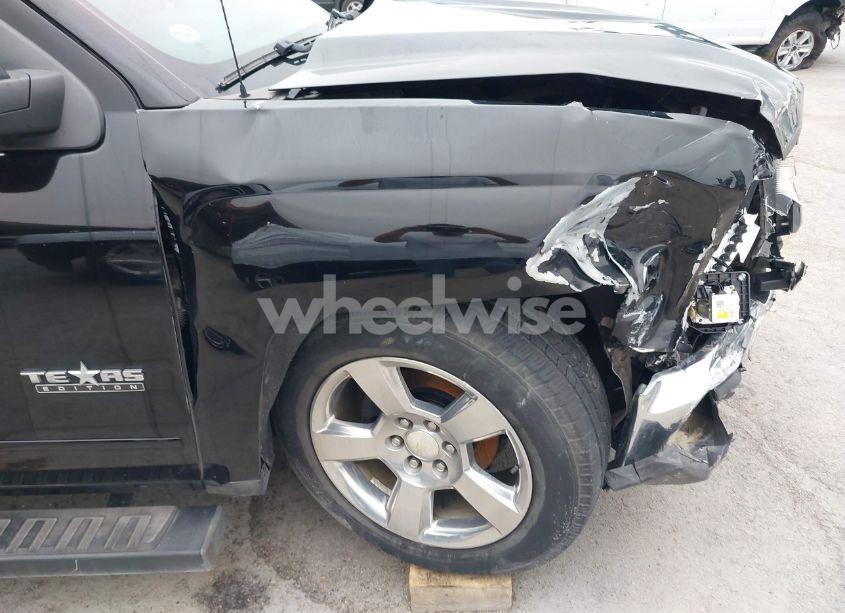 Photo 6 of 2018 Chevrolet Silverado 1500 1LT (VIN 3GCPCREC4JG637399)