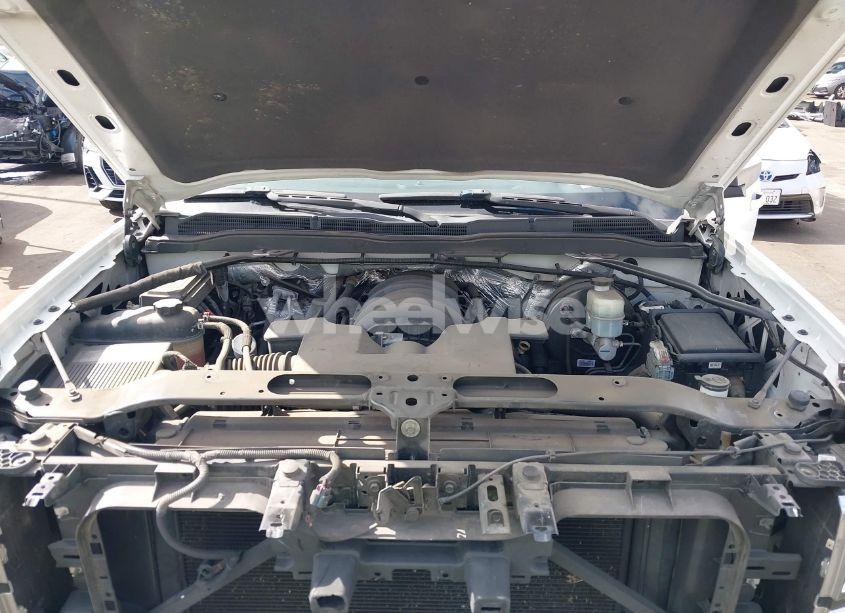 Photo 10 of 2015 Chevrolet Silverado 1500 1LT (VIN 3GCPCREC5FG192792)