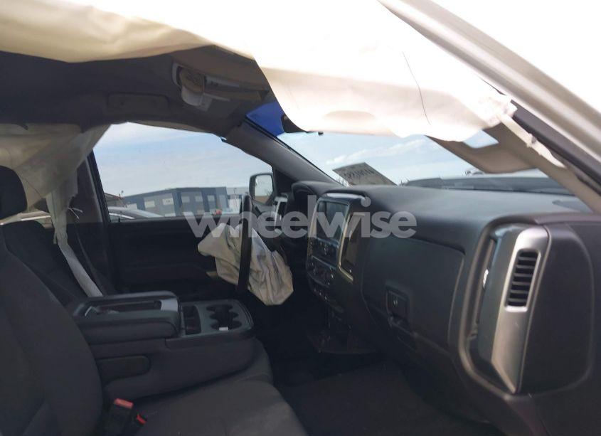 Photo 5 of 2017 Chevrolet Silverado 1500 1LT (VIN 3GCPCREC5HG172710)