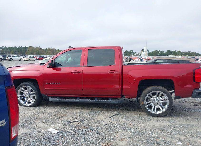 Photo 14 of 2018 Chevrolet Silverado 1500 1LT (VIN 3GCPCREC5JG251042)