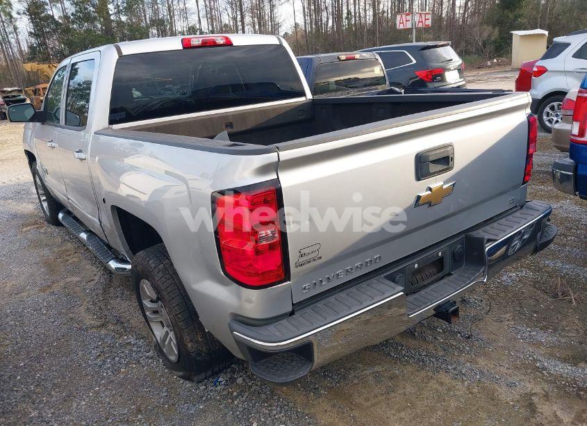 Photo 3 of 2018 Chevrolet Silverado 1500 1LT (VIN 3GCPCREC5JG490588)