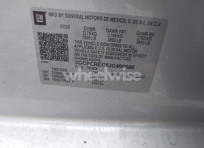 Photo 9 of 2018 Chevrolet Silverado 1500 1LT (VIN 3GCPCREC5JG490588)