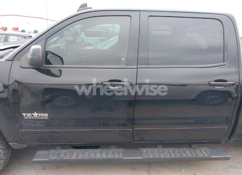 Photo 14 of 2018 Chevrolet Silverado 1500 1LT (VIN 3GCPCREC5JG597351)