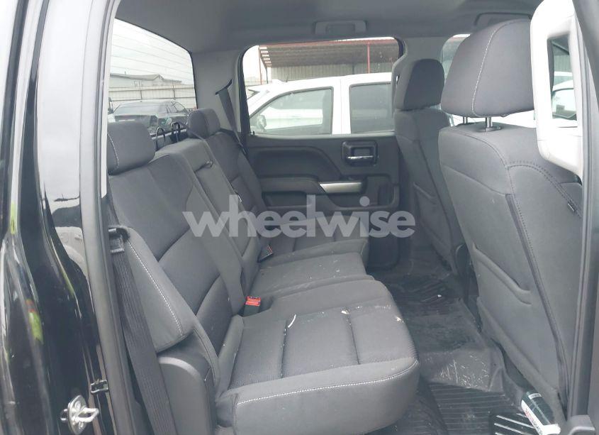 Photo 8 of 2018 Chevrolet Silverado 1500 1LT (VIN 3GCPCREC5JG597351)