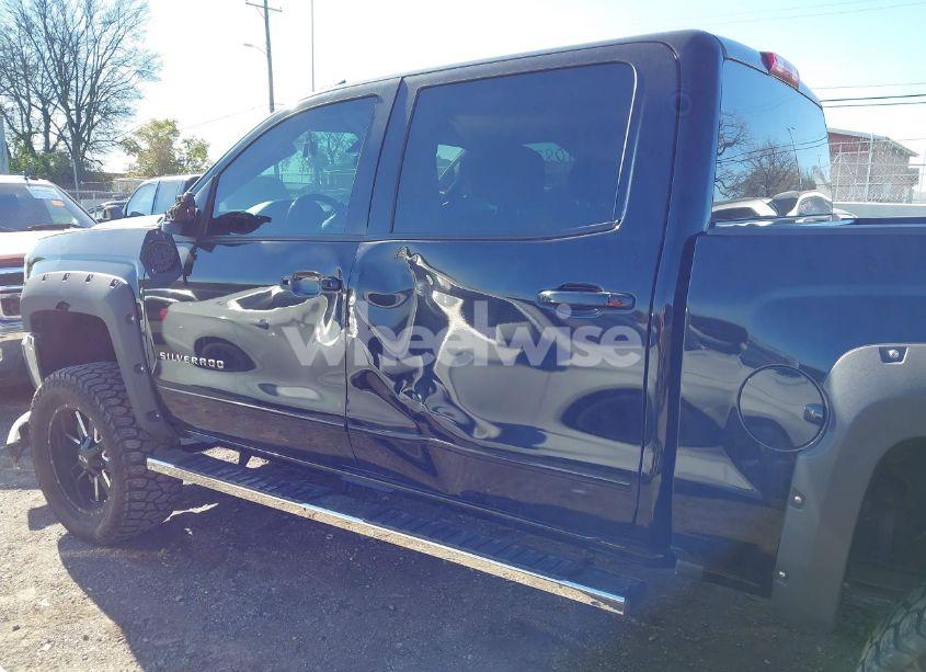 Photo 14 of 2018 Chevrolet Silverado 1500 1LT (VIN 3GCPCREC5JG611006)
