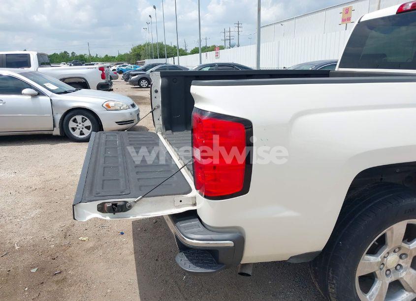Photo 18 of 2015 Chevrolet Silverado 1500 1LT (VIN 3GCPCREC6FG303818)