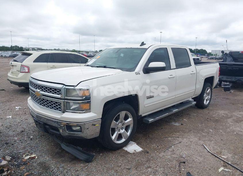 Photo 2 of 2015 Chevrolet Silverado 1500 1LT (VIN 3GCPCREC6FG303818)